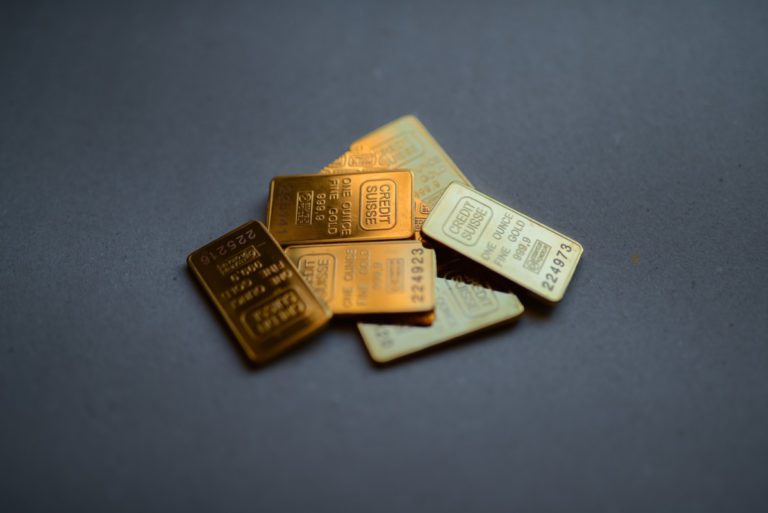 kelebihan dan kekurangan investasi emas