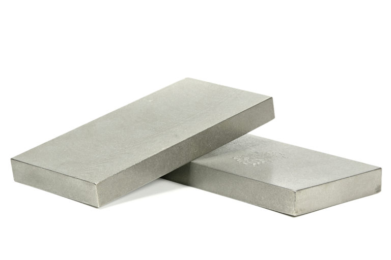 titanium adalah